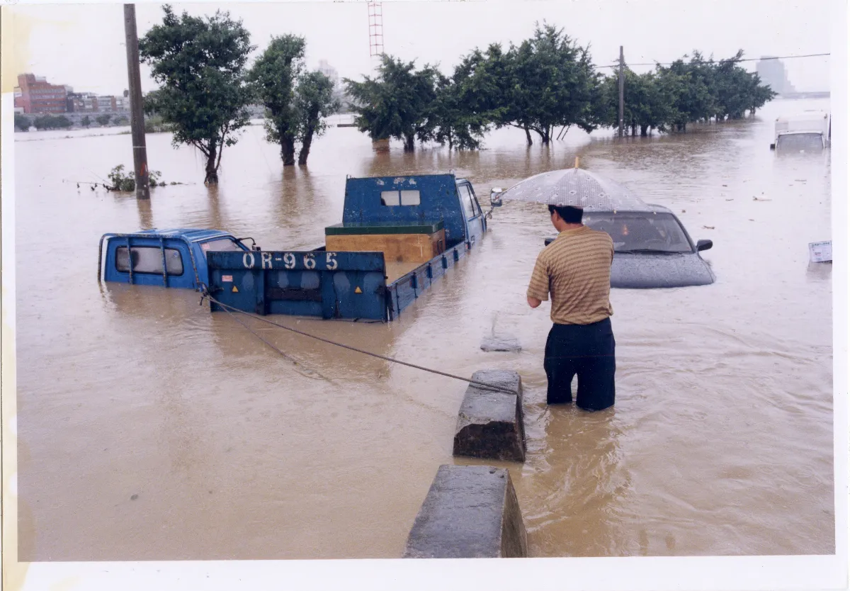 颱風丹娜絲及豪雨泡水汽機車　彰化最高慰助2萬